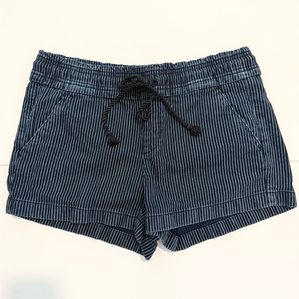 LOFT Navy Pinstripe Drawstring Women's Shorts - Size Small